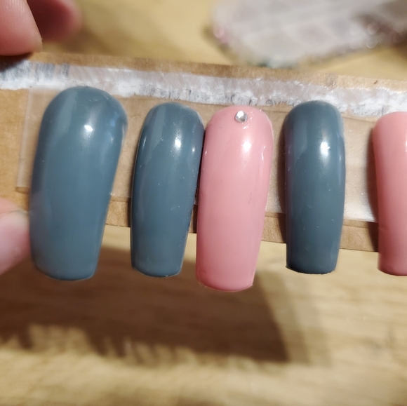 Pink and grey Press On Nails - Picture 2 of 3